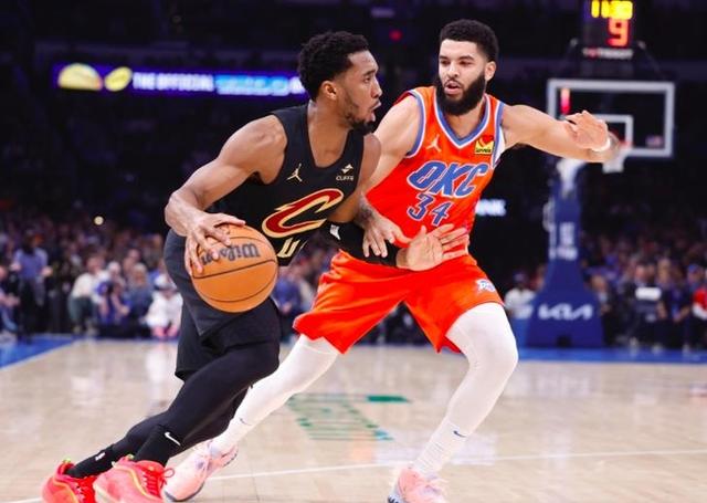 关于开拓者主场遭爵士连胜，米切尔分大杀四方的信息