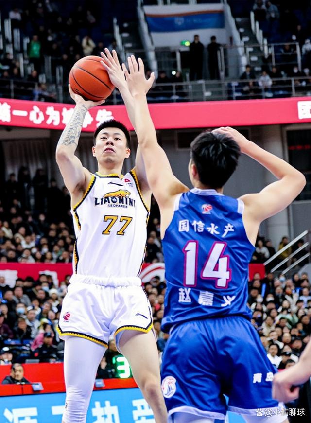 明星球员突破个人记录,刷新CBA历史,成为焦点 明星球员突破个人记录,刷新CBA历史,成为焦点