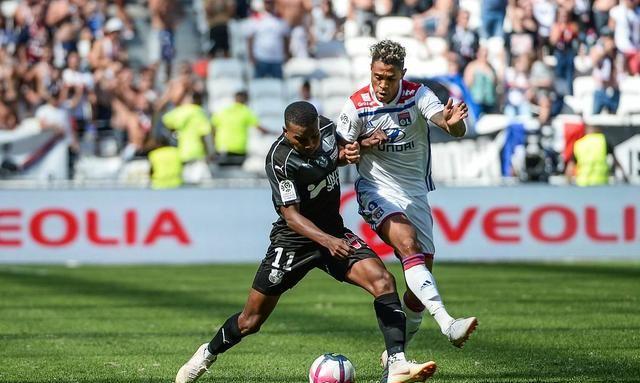 包含阿雅克肖客场失利，努力找回状态的词条