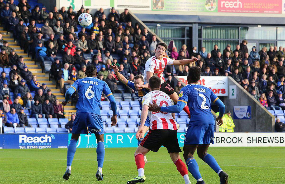 伯恩利主帅点评战绩，球员表现态度积极的简单介绍