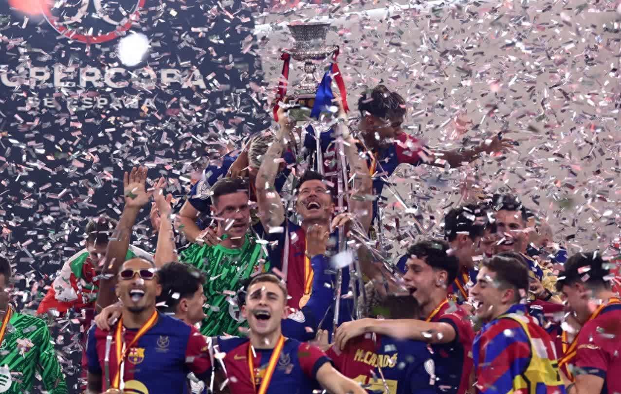 包含圣埃蒂安主场一球小胜尼斯，結束连败的词条