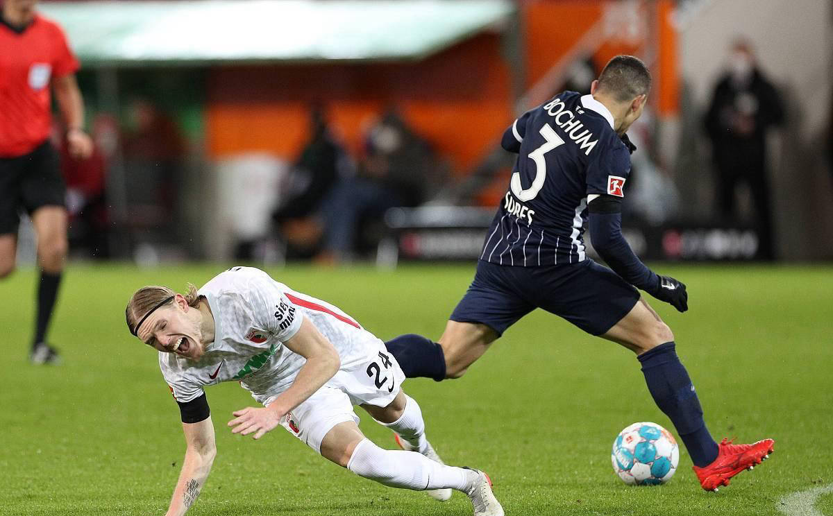 法兰克福遭遇失利,球队面临困境的简单介绍 法兰克福遭遇失利,球队面临困境的简单介绍