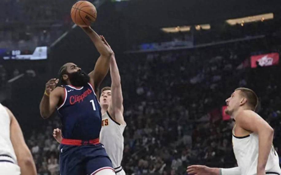 防守破外失利，哈登貌似整个火箭只有他勇敢的简单介绍