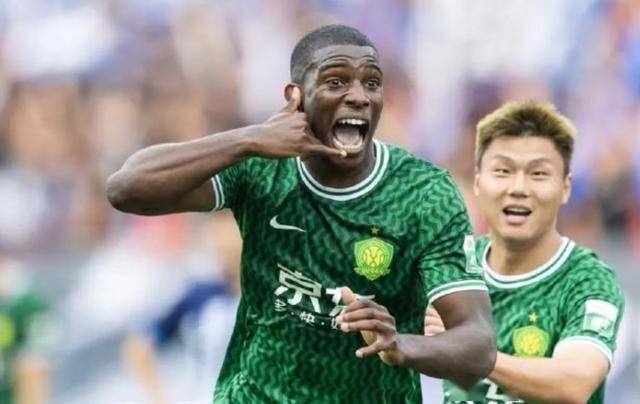 包含恒大主场大胜富力，继续追赶国安的词条