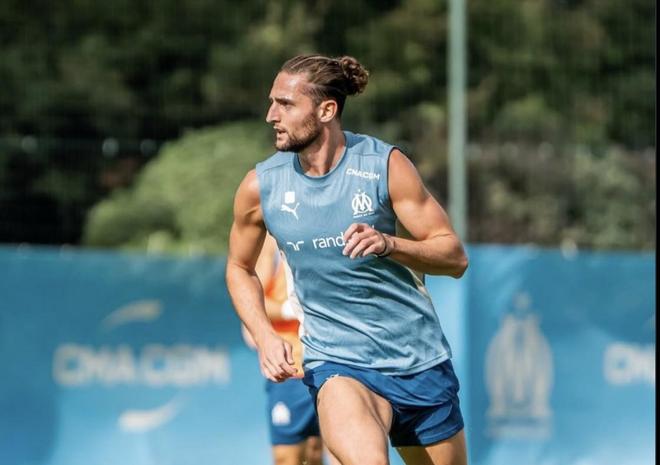 关于马赛新晋天才球员崭露头角，表现受瞩目的信息