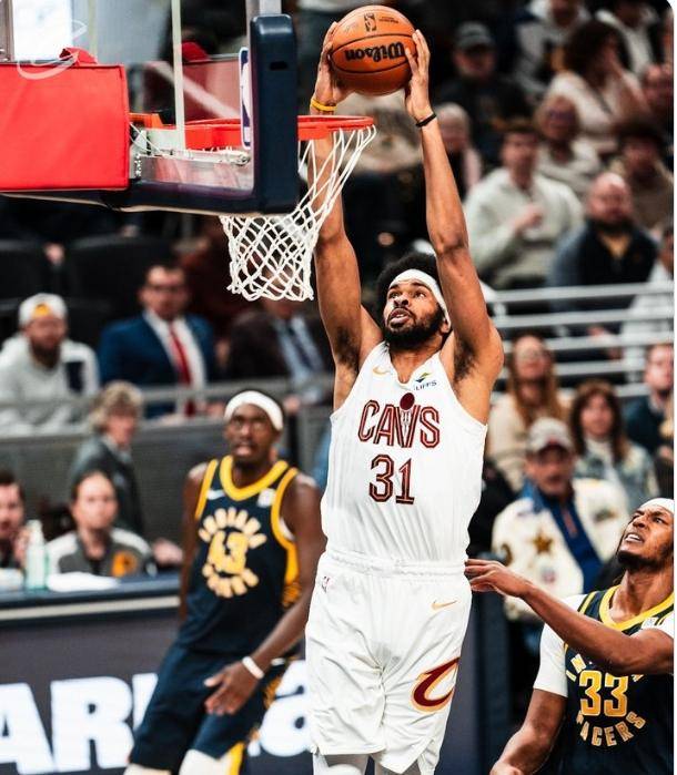 步行者客场击败爵士,豪取六连胜 步行者客场击败爵士,豪取六连胜