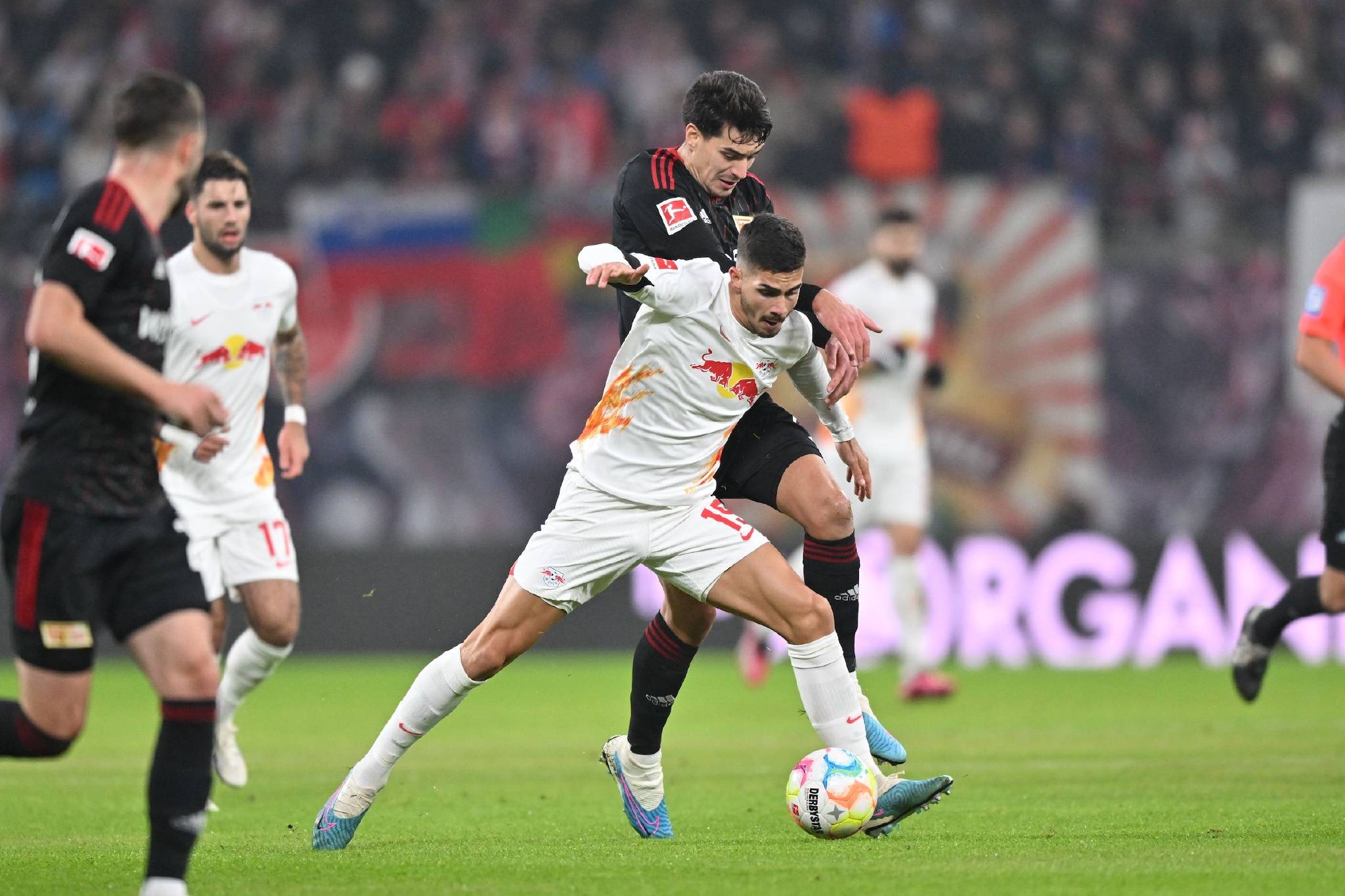 沃尔夫斯堡主场大捷,欧战资格渐行渐近 沃尔夫斯堡主场大捷,欧战资格渐行渐近