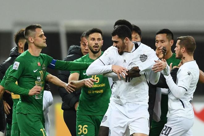 武里南联和全北现代将在赛场上交锋