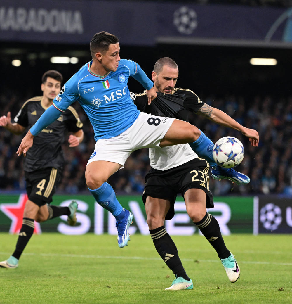 急速进攻屡试不爽,球队技术令对手崩溃,无法应对 急速进攻屡试不爽,球队技术令对手崩溃,无法应对