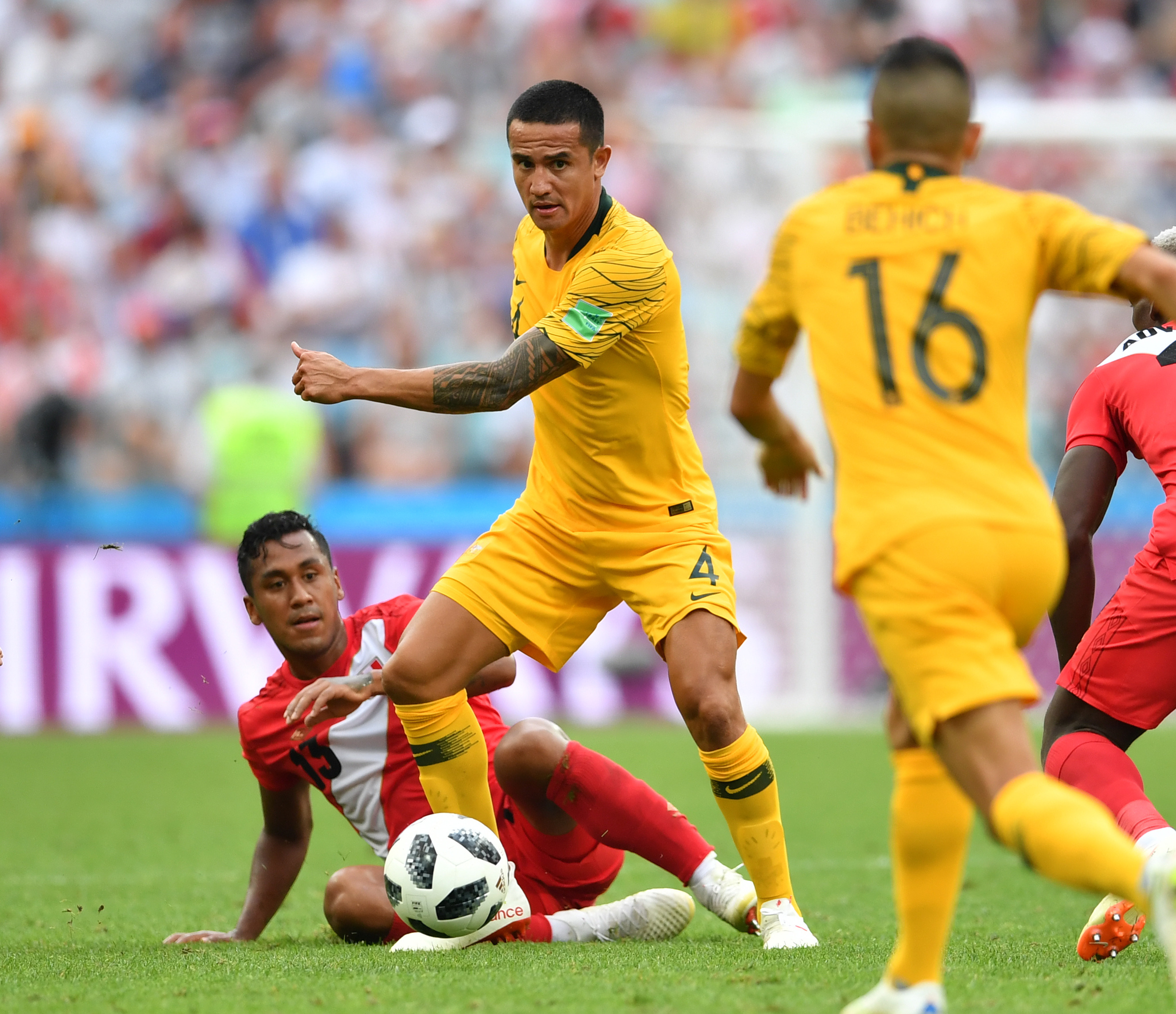 秘鲁足球队夺得夺冠,奋斗不止 秘鲁足球队夺得夺冠,奋斗不止