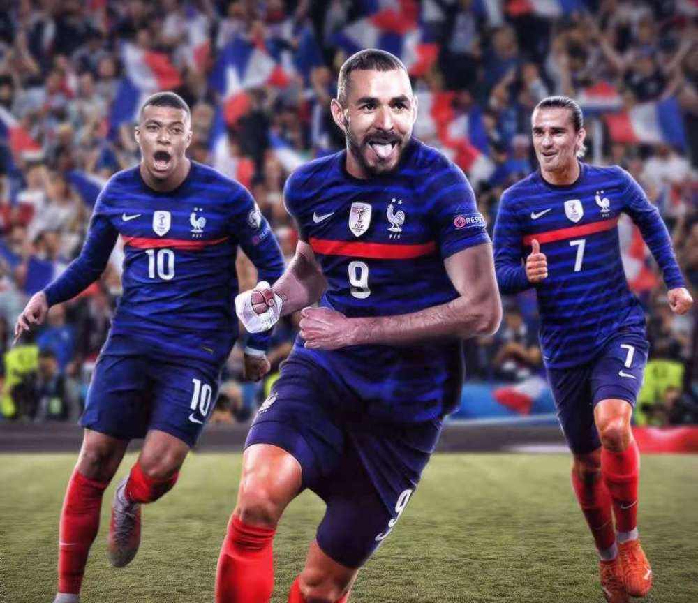 南非队全力拼搏,输给法国队,无缘世界杯八强 南非队全力拼搏,输给法国队,无缘世界杯八强