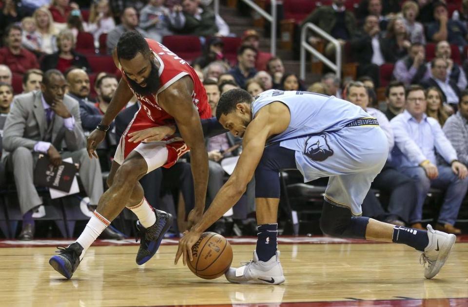 战术对决！教练端出奇招助球队获胜